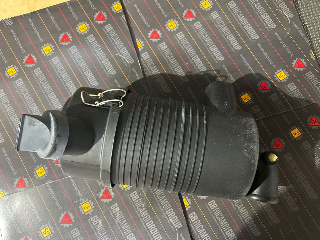 AIR CLEANER